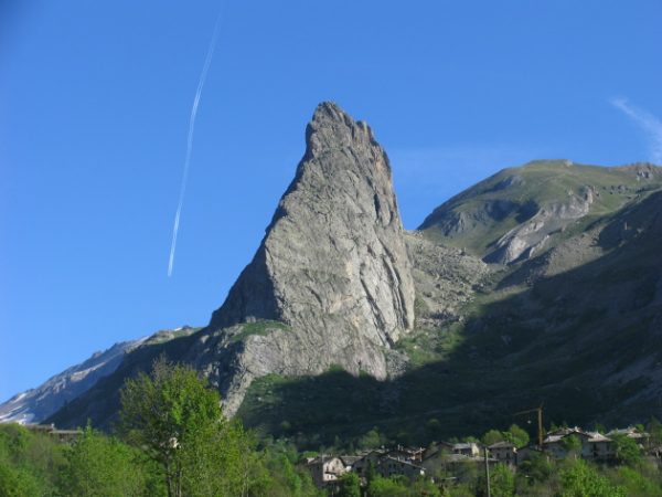 Rocca Provenzale Via Normale OverAlp Booking